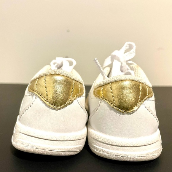 K-Swiss Classic VN Infant Baby Shoes Sneaker - White/Gold Size 6 - Picture 3 of 9